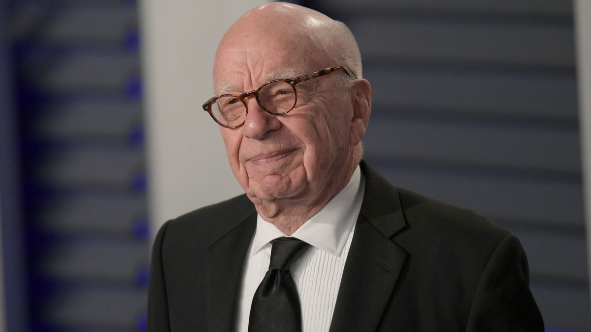 „Archetypální padouch“ a mediální dinosaurus Rupert Murdoch slaví 90